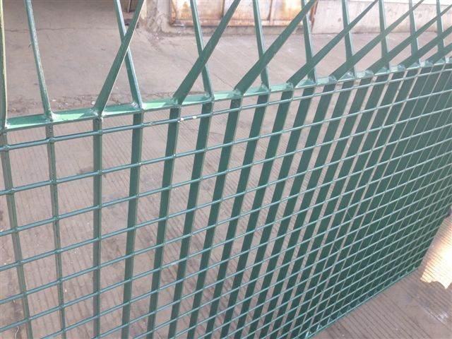Hot DIP Galvanized Fences with Steel Grating for Estate