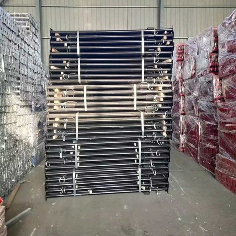 Adjustable Height Scaffolding Support: Painted Steel Prop Solutions