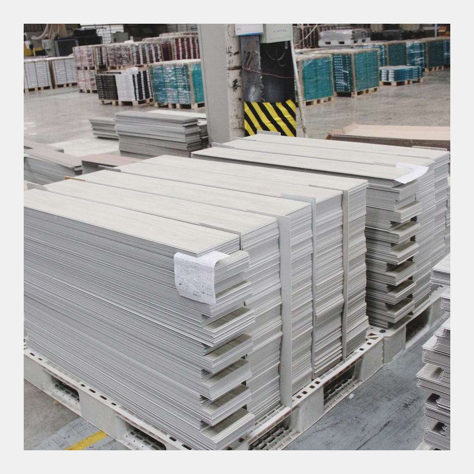 Germany Technique Waterproof 12mm AC3-AC5 Laminated Flooring with EPE Underlayment