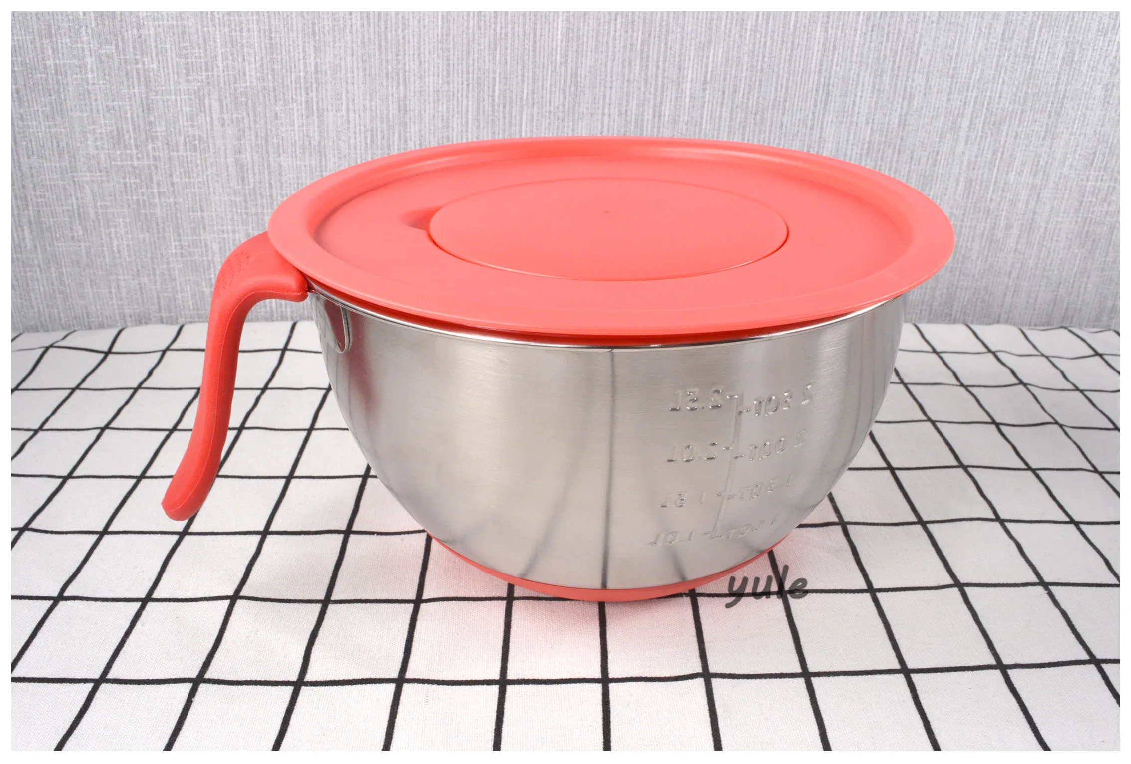 USA Korean Germany Hot Sale 1.5/3/5 Qt Sealing Cover Magnetic Thickening Kitchen Cake Mix Bowl Stainless Steel Salad Bolws