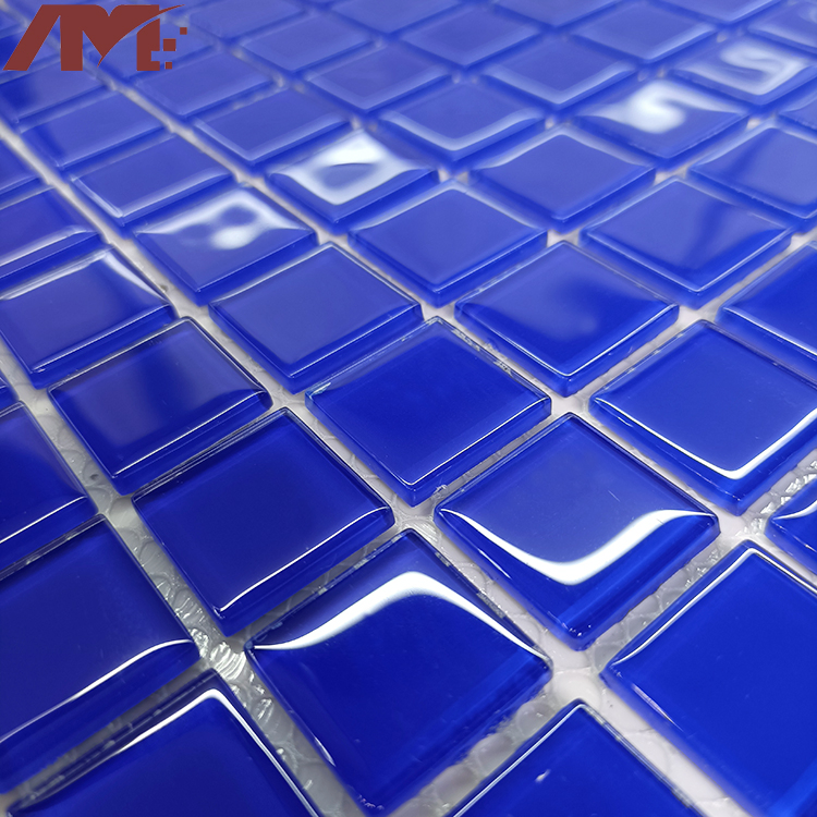 China Factory Indoor Blue Crystal Mosaic Swimming Pool Mosaic Tile Glass
