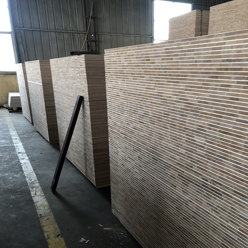 18mm Commercial Fancy Veneer or Melamine Laminated Block Board Blockboard