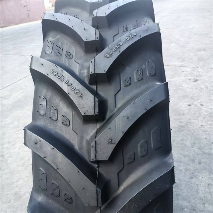 420/85R28 R-1W Радиальная сельскохозяйственная шина