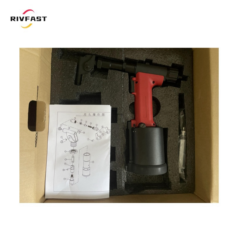 Пневматическая заклепочная машина для узких пространств