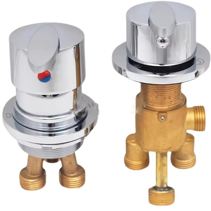 Смеситель для ванны 2в1 с переключателем душ/излив