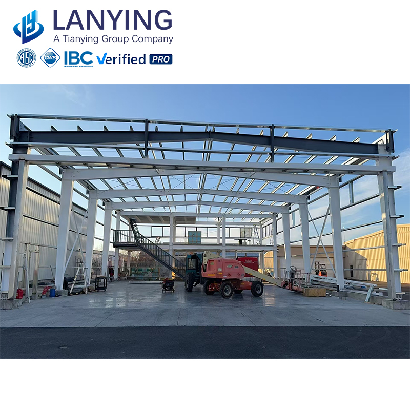China Steel Prefabricated Warehouse Steel Frame for Warehouse with Insulated Panels