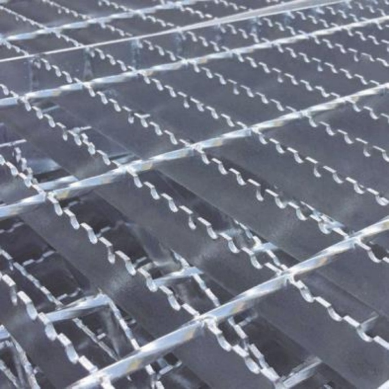 Open Grid Design Allows Optimal Drainage and Ventilation in Industrial Applications Steel Grating