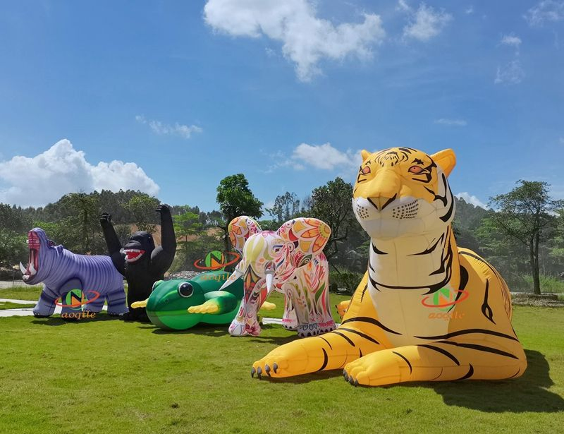 Realistic Inflatable Tiger Model Lifelike Inflatable Animal Cartoon Design Tiger for Event Decoration