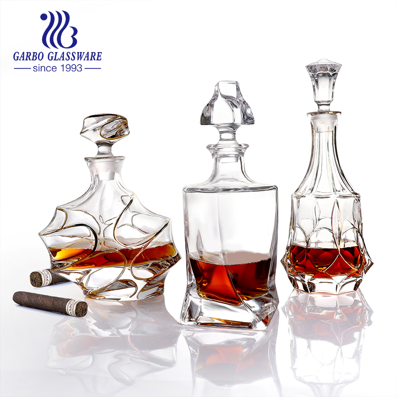700ml Capitol Liquor Decanter Whiskey Decanter with Glass Stopper Home Bar Whiskey Decanter for Wine Engraving Glass Wine Bottle Decanter Wholesale