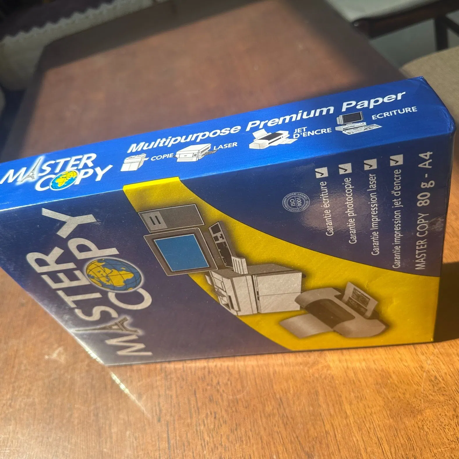 A4 Size Copy Paper, with Clear Printing, Shiny Surface, Capable of Double-Sided Printing Without Paper Jamming, Suitable for High-Speed Machines with a Capacity