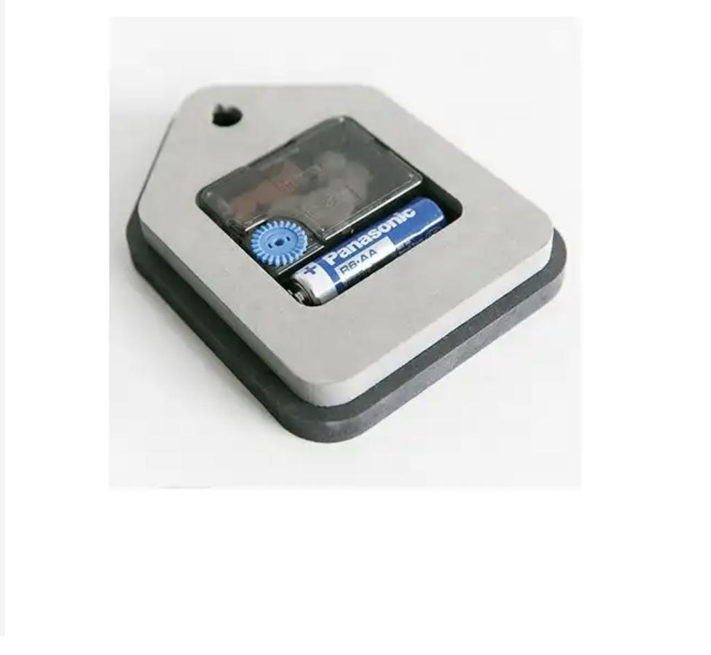 Modern Brief Style Creative School Decorative Silent Sweep White Circle Wall Clock