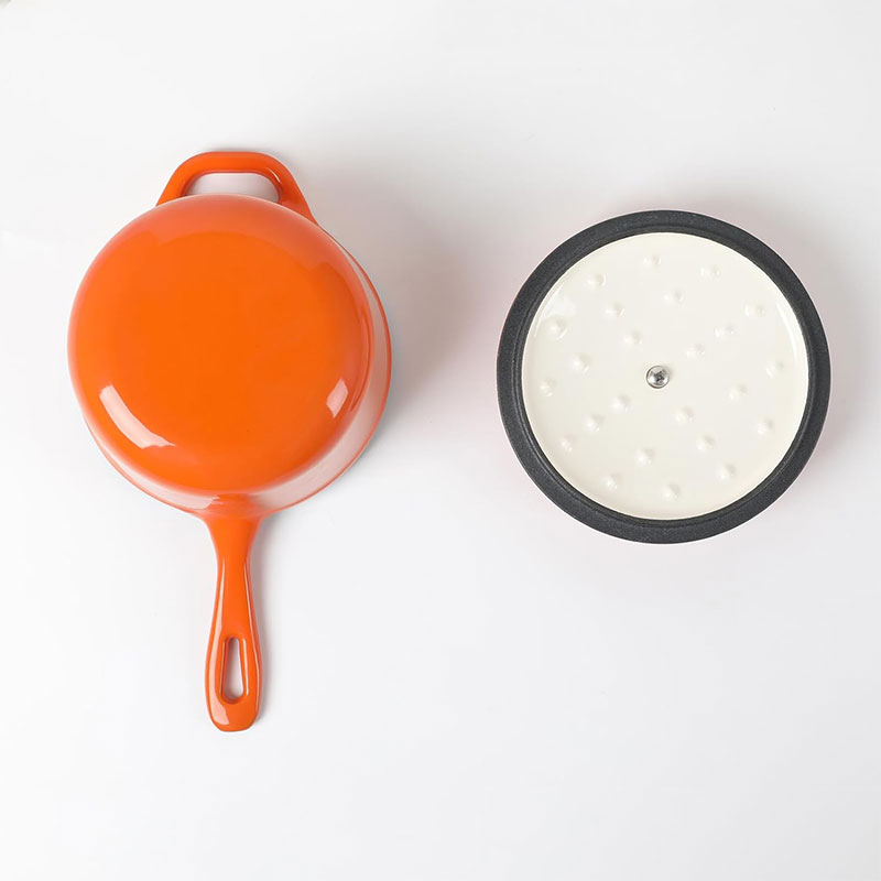 Hot Sale High-Quality Kitchen Camp Small Saucepan Cast Iron Enamel Milk Boiling Saucepan with Lid