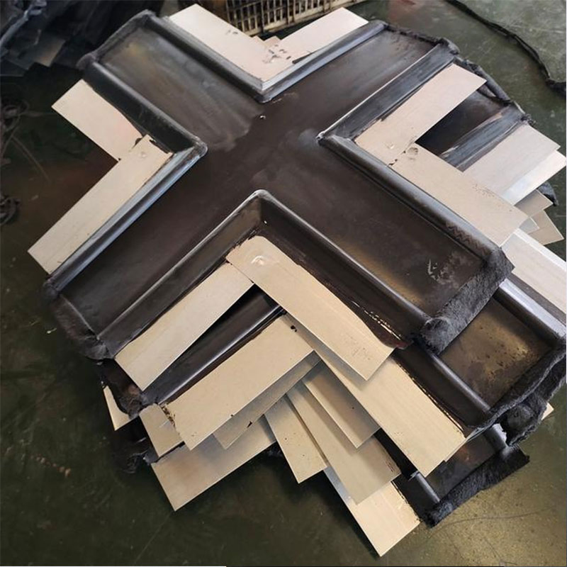 651 Type Embedded Steel Edge Waterstop for Waterproofing Industrial Buildings