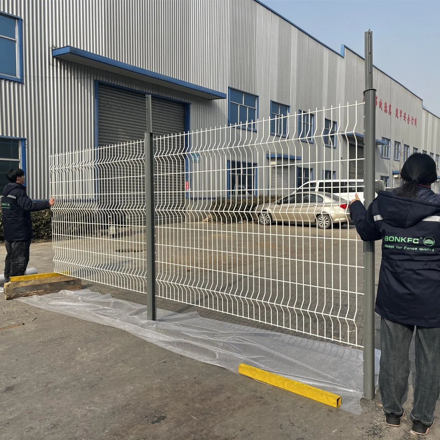 3D Curved Wire 3D Mesh Fence PVC Coating 3D Bending Mesh Fence with Razor Wire Akzo Nobel Powder Coated Airport Welded Mesh Fence