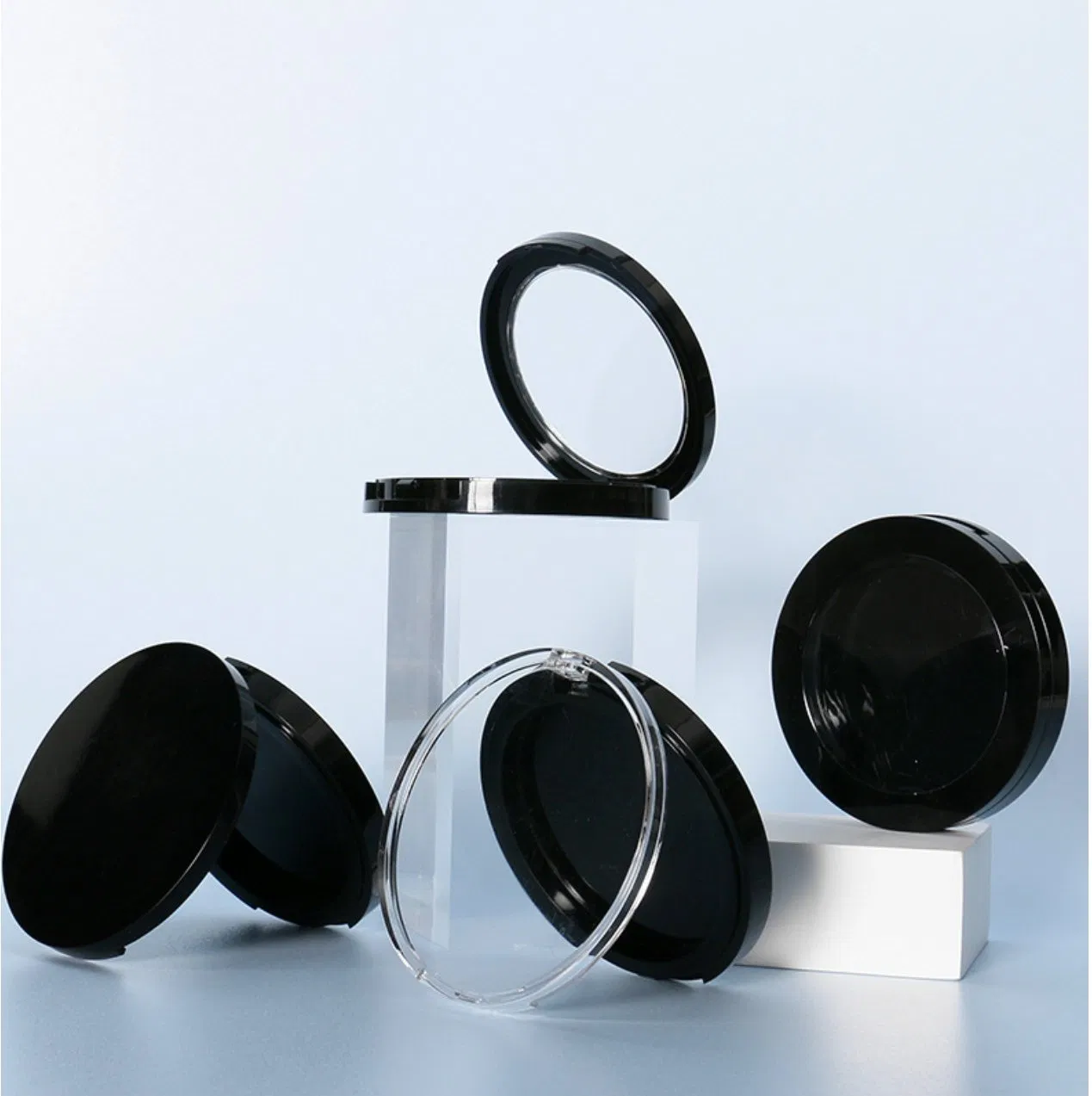 Elegant Black Magnetic Case for Compact Face Powder Storage