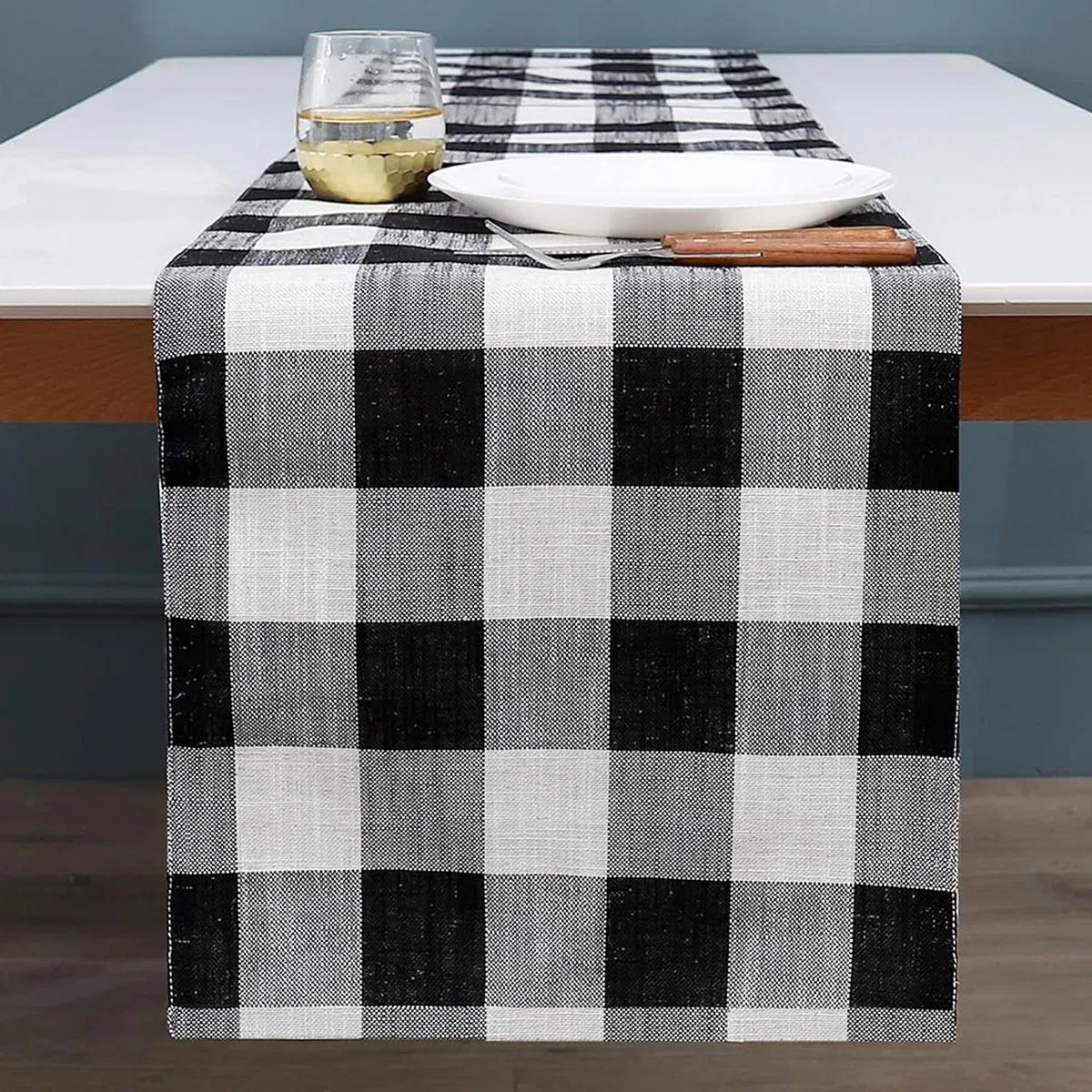 Festive Atmosphere Event Christmas Desktop Decoration Polyester Fabric Three-Color Checkered Red and Black Table Flag