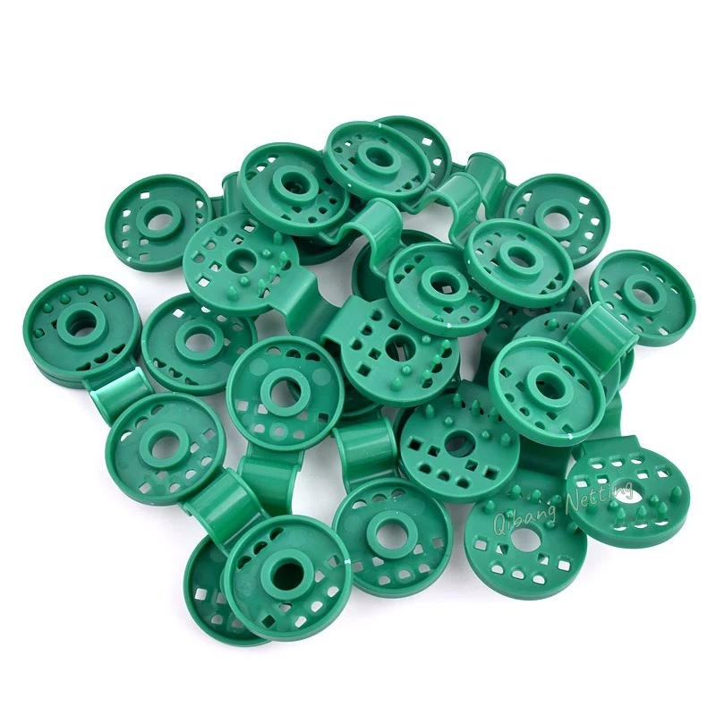 Supportive Green Plastic Shade Cloth Fasteners for Garden Netting and Plant Support