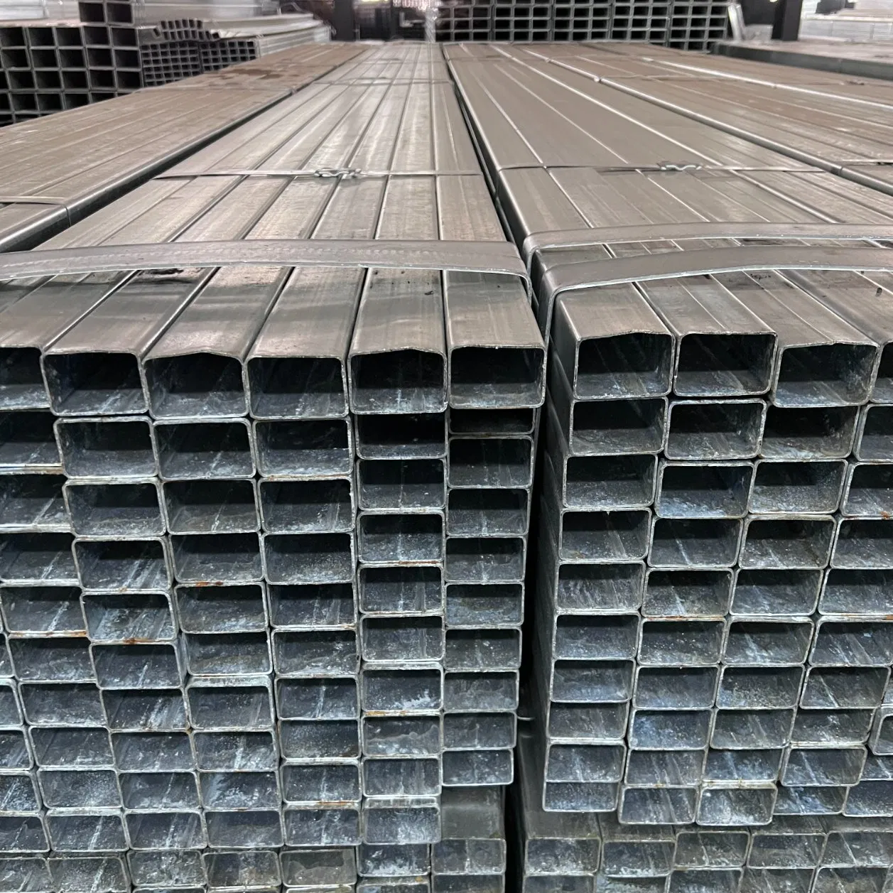 Galvanized Steel Pipe with Good Formability, Easy Bending, Rustproof, Forrod Fencing
