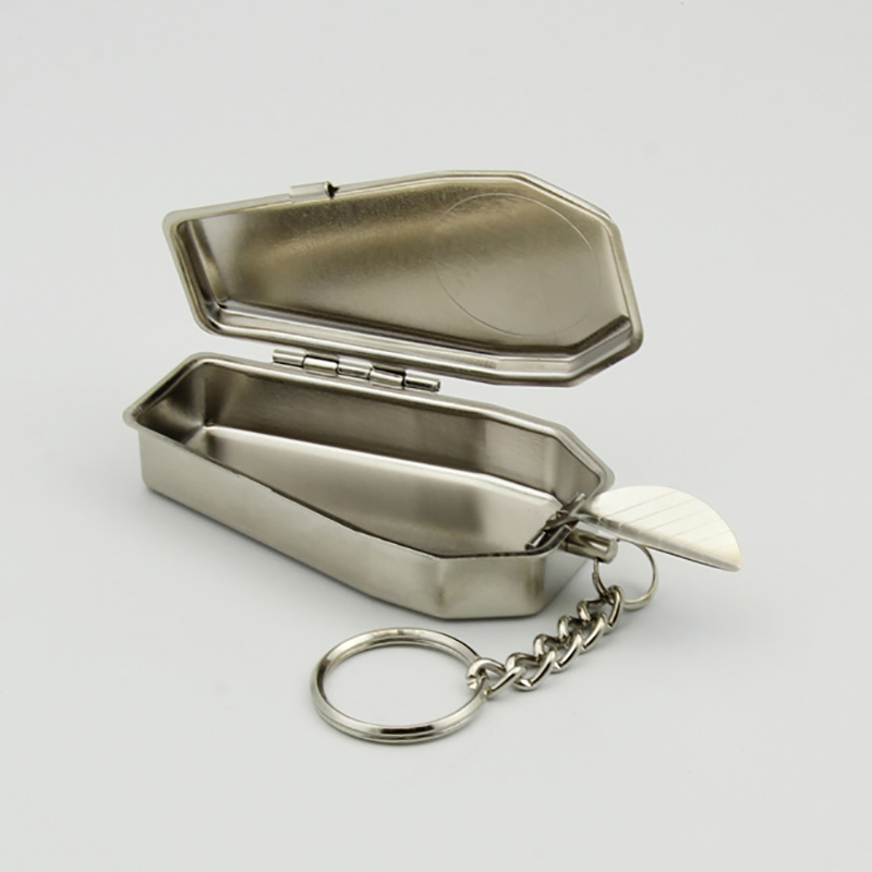 Ea313 Customized Logo Luxury Wholesale Custom Metal Cigar Small Pocket Stainless Steel Ashtrays Outdoor Car Cigarette Keychain Mini Portable Ashtray