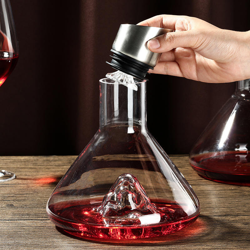 Premium Luxury Big Capacity 1600ml Glass Crystal Red Wine Decanter Stainless Steel Mouth Wine Dispenser