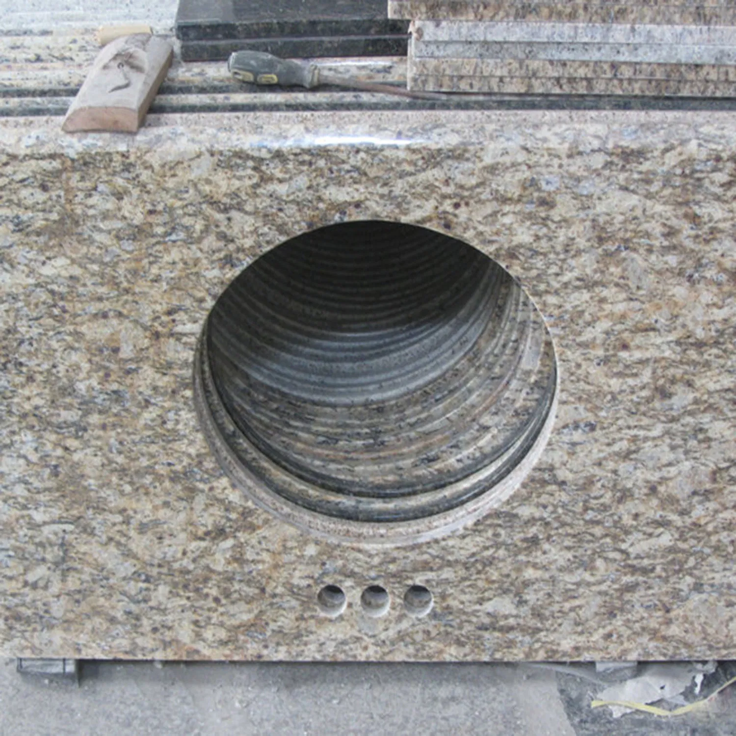 Brazil Classic Dark Yellow Giallo Santa Cecilia Granite for Countertop Flooring and Walling