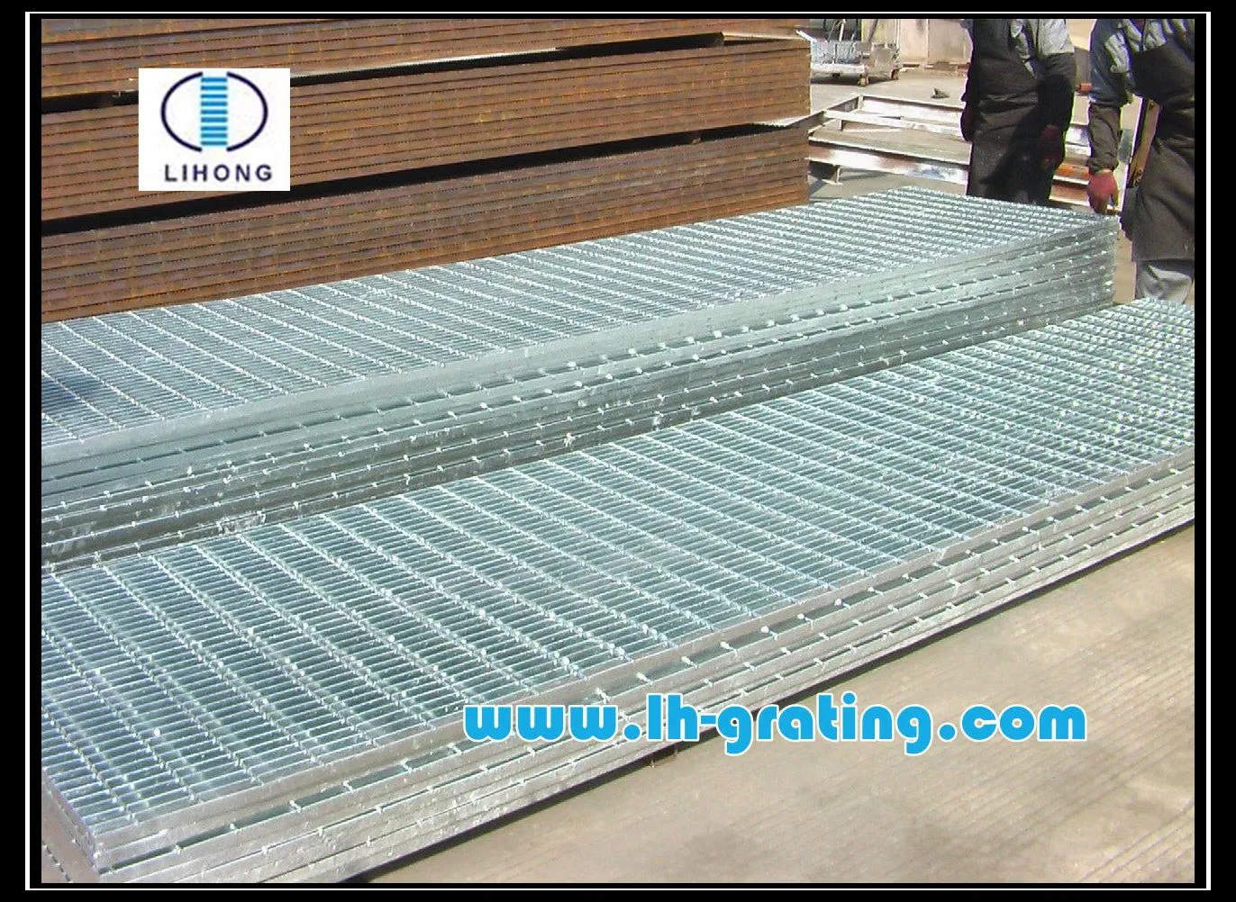 Industrial Professional Serrated or Plain Flat Steel Grating for Walkside