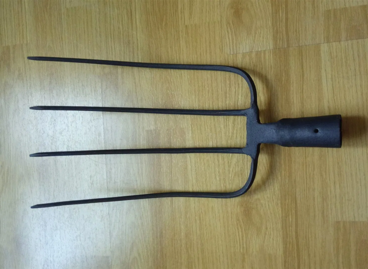 3 Teeth Heavy Carbon Steel Rake for Farming Garden Tools