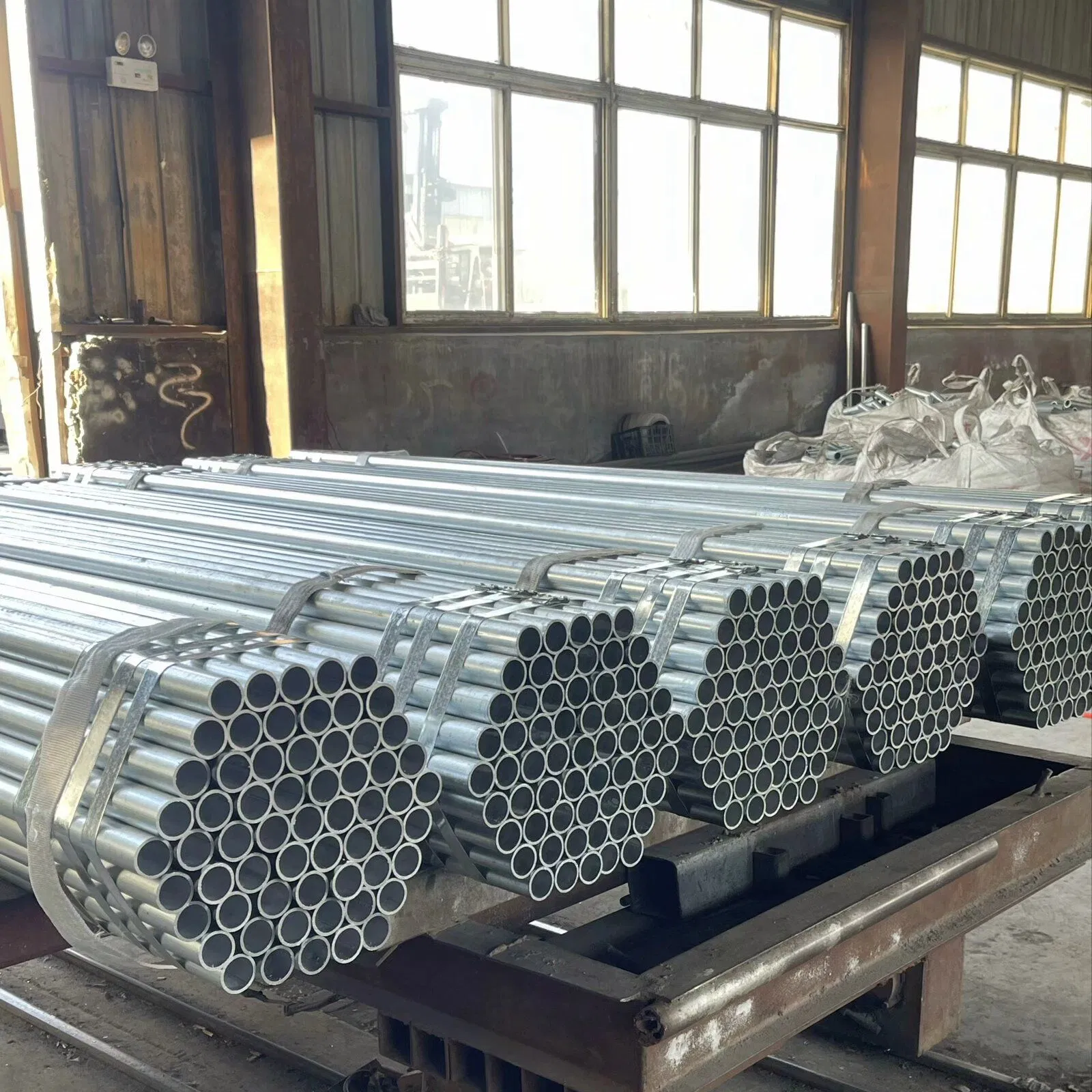 Reliable Scaffolding Gi Pipe BS Standard Q195-Q345 Thickness 1mm-10mm