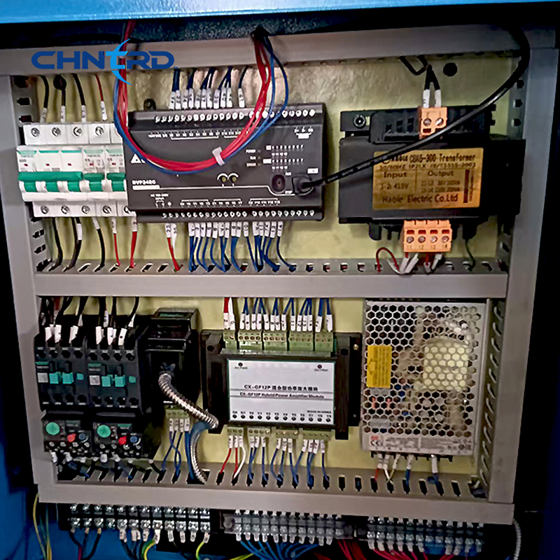Станок ленточнопильный автоматический промышленный двухстоечный по металлу GSK 4240
