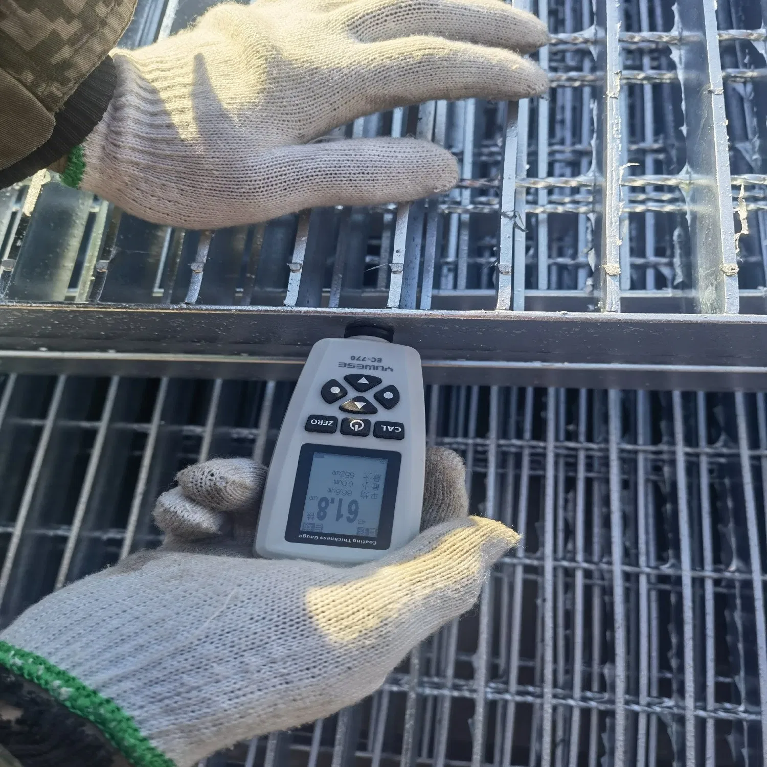 Anti-Slip Quick-Release Clamp Serrated Steel Bar Grating for Modular Flooring