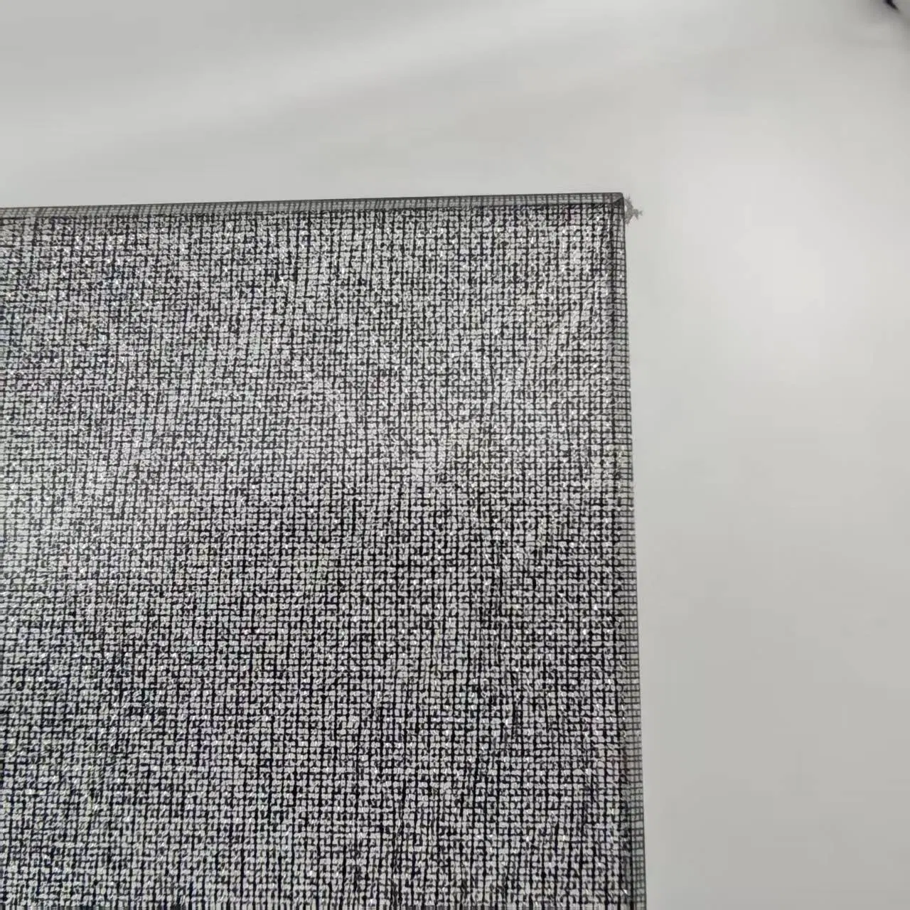 Custom Laminated Glass Products for Residential and Commercial Use