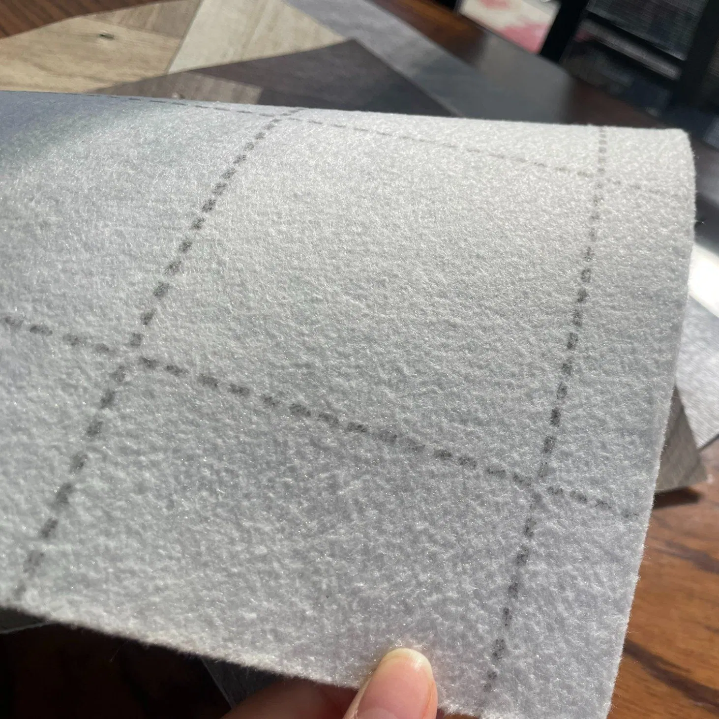 Линолеум на заказ с износостойким и противоскользящим покрытием