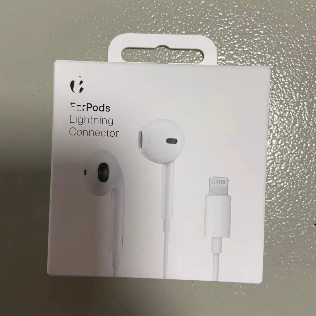 Проводные наушники для Apple Lightning и Type-C