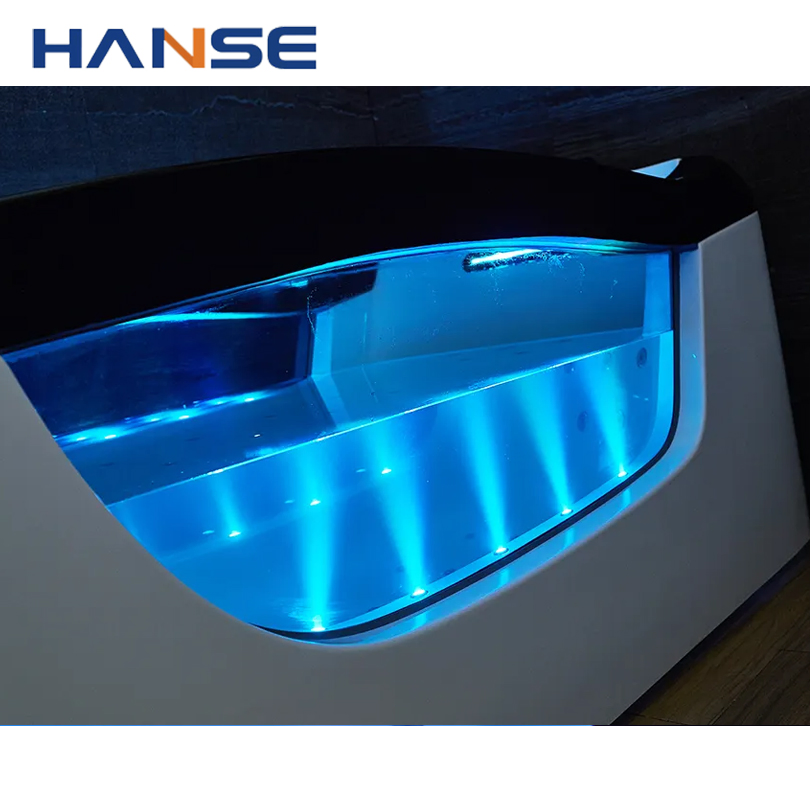 Прямоугольная термостатическая ванна с гидромассажем