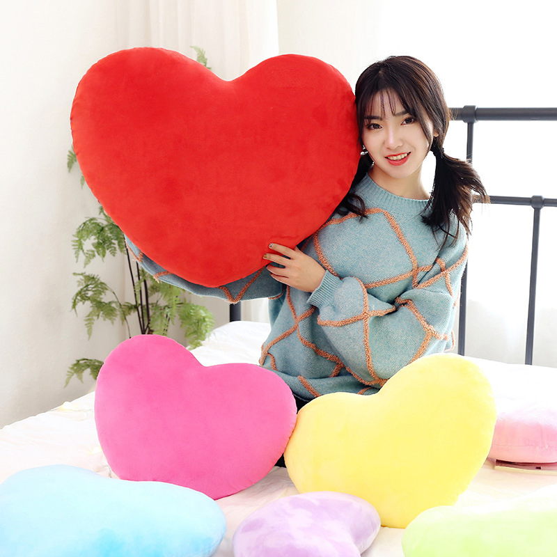 Wholesale Valentine's Day Gift Couple Wedding Heart-Shaped Gift Pillow Cushion