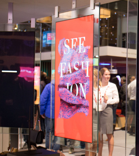 43inches Hanging Double Sided Window Advertising Hanging Digital Signage