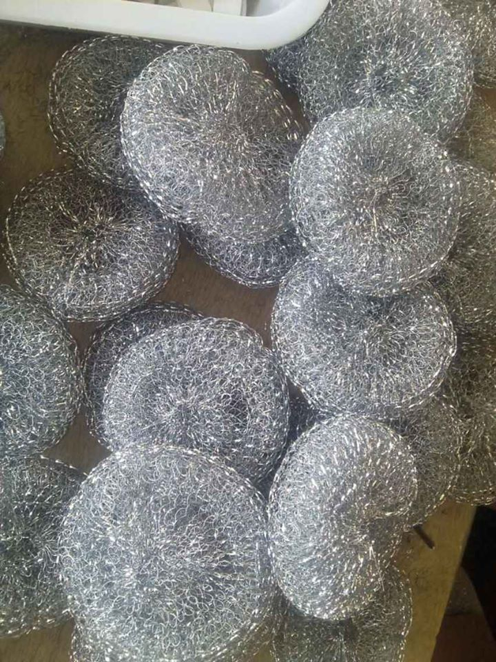 Galvanized Steel Wire Mesh Pot Cleaner Metal Cleaning Scourer