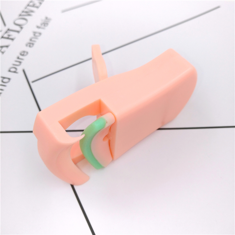 Fashion Eyelash Curler with Special Design