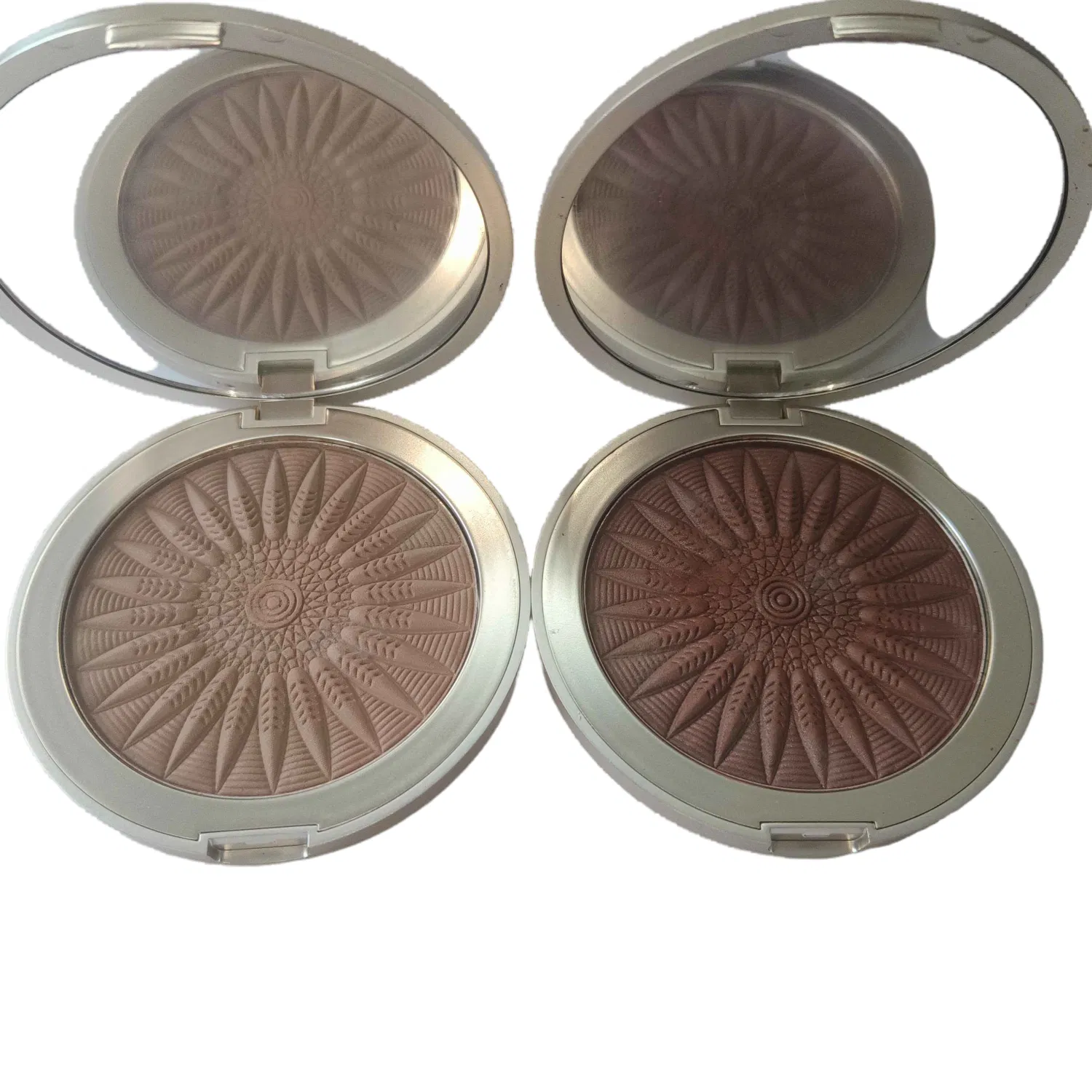 Radiant Mineral Makeup Powder for Flawless Matte and Shimmering Looks