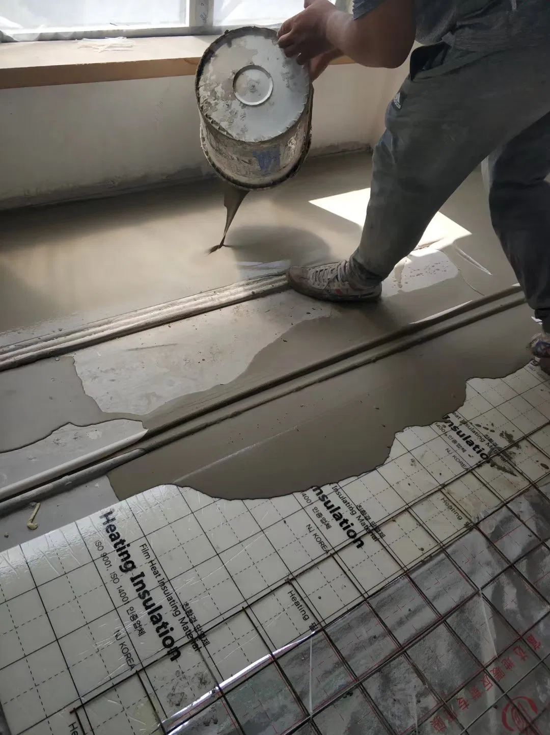Thick Layer Self-Leveling Concrete with Lower Consumption