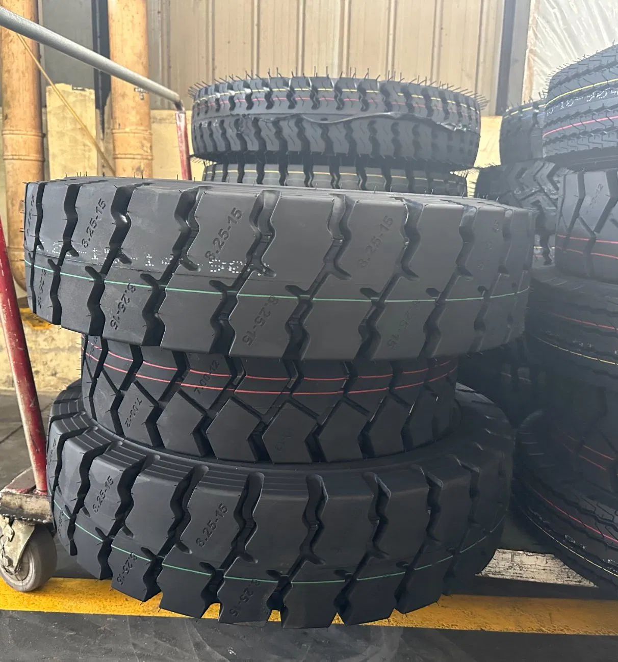 Пневматические шины для погрузчиков 5.00-8, 7.00-12, 8.25-15
