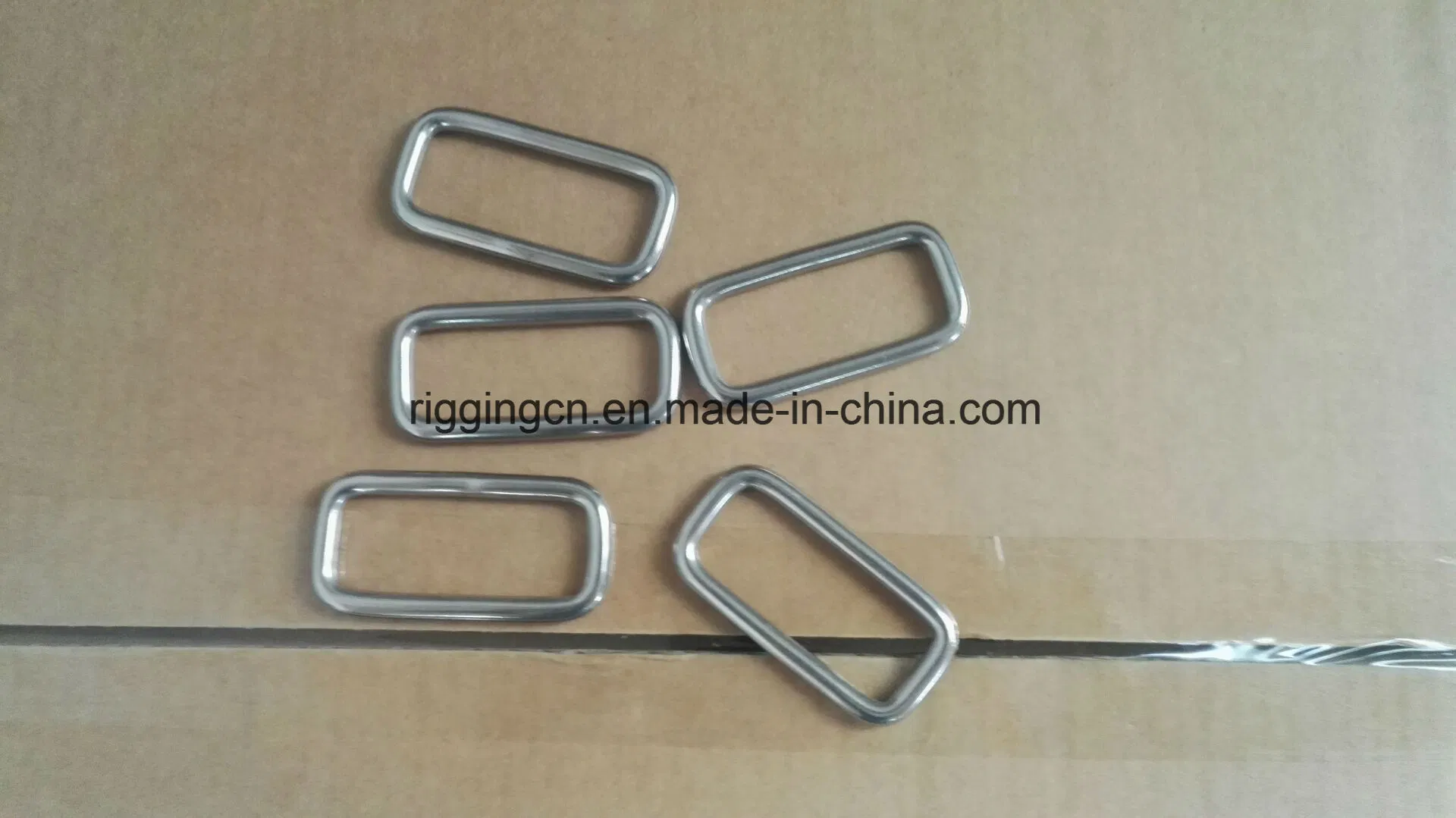 Snap Hook Olive Track Type