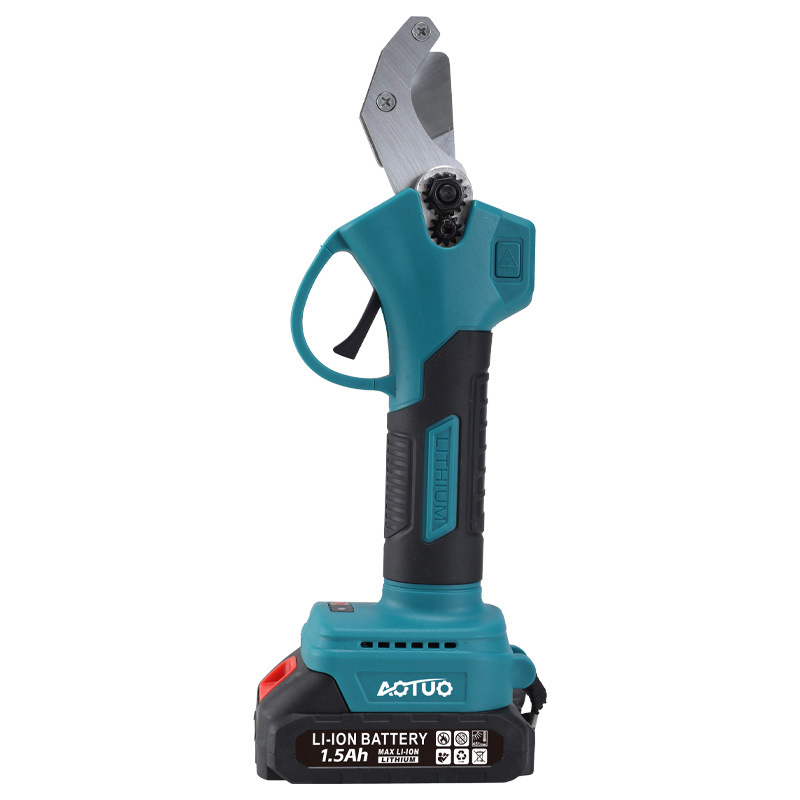 Аккумуляторный труборез для PPR, PVC, PE