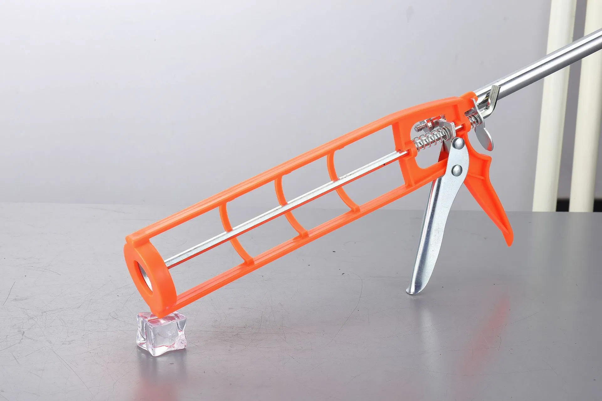 Hardware Tool Manual Silicone Sealant Gun for Bathroom Renovation Caulking Gun