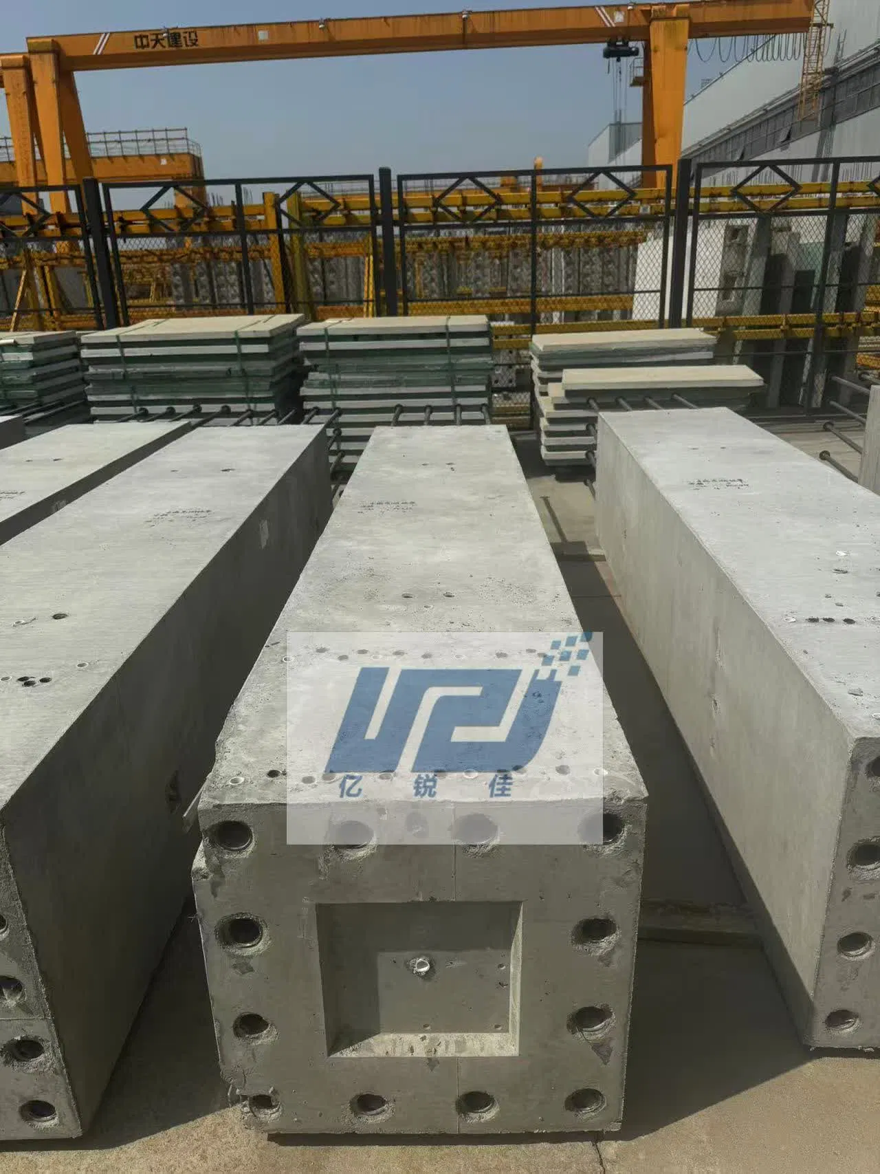 Steel Inside Concrete Cement Wall Panels for Prefab House Interiors & Exteriors Construction Material