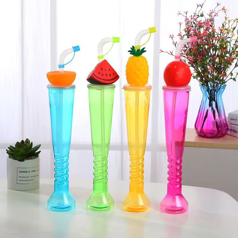 Кружки пластиковые с крышкой и трубочкой 3D, 20 oz