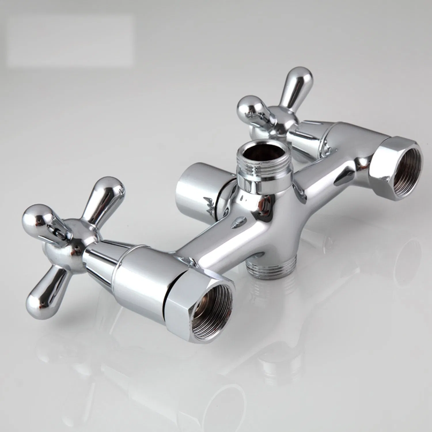 Double Handle Bathtub Faucet (TF-3007)