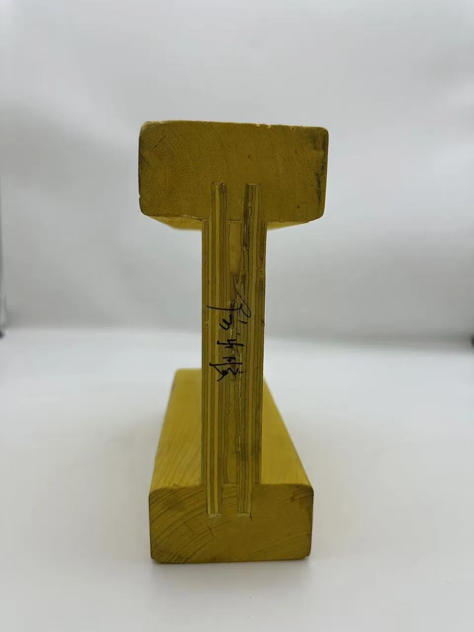 Joists High Strength for Pouring Walls and Columns H20 Waterproof Yellow Wooden