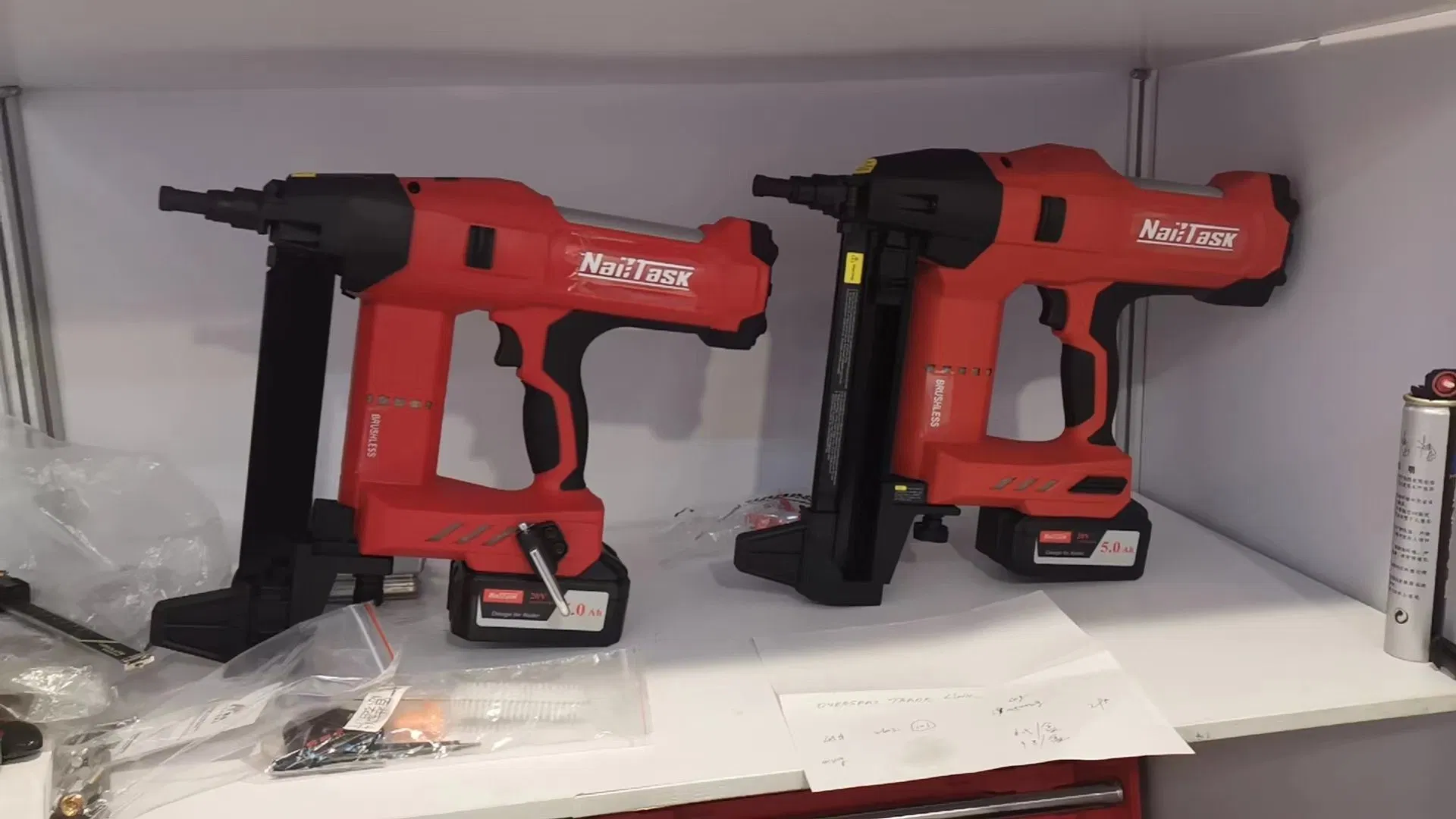 20V Lithium Concrete Nail Gun Deep Penetration Into Cement C30