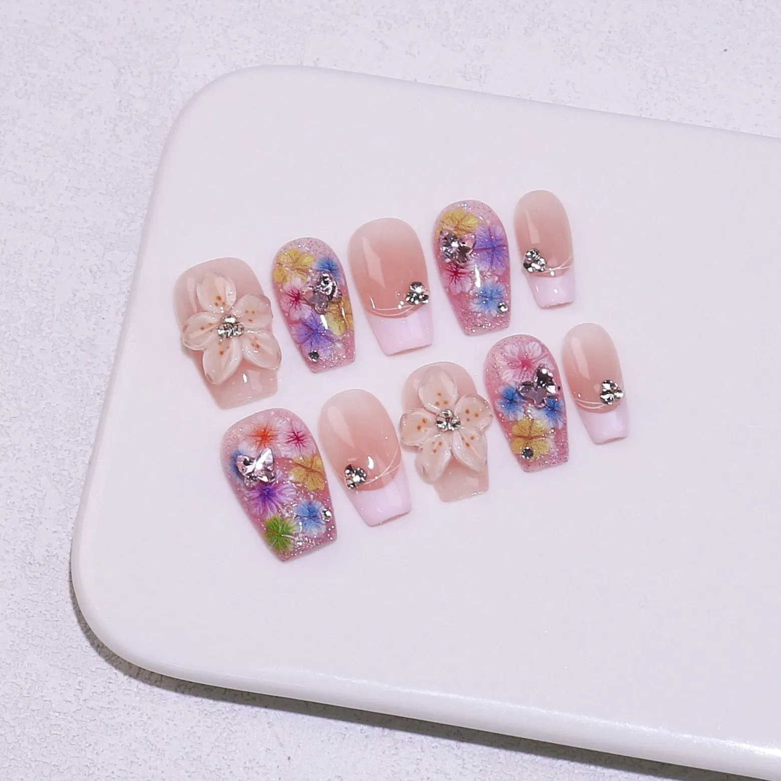 Elegant Pure Handmade French Style False Nails with Dried Flowers